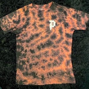 Heartbreakers club Large T-shirt. Red and Black